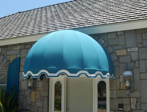 mái vòm cửa sổ màu xanh